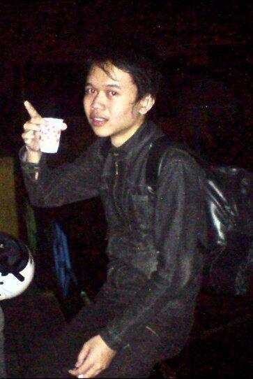 Kerjasama membuka rental ipod. bagi hasil 60:40 atau fix 4% / bulan selama 10 bulan.