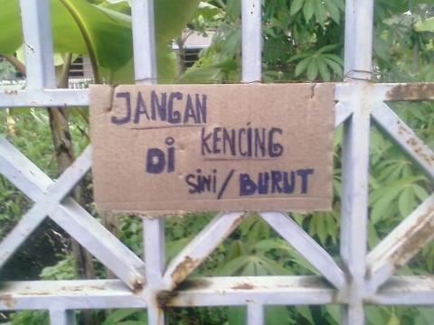 Foto Foto Lucu. Hanya di INDONESIA.