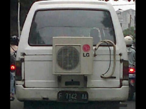 Foto Foto Lucu. Hanya di INDONESIA.