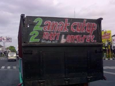 Foto Foto Lucu. Hanya di INDONESIA.