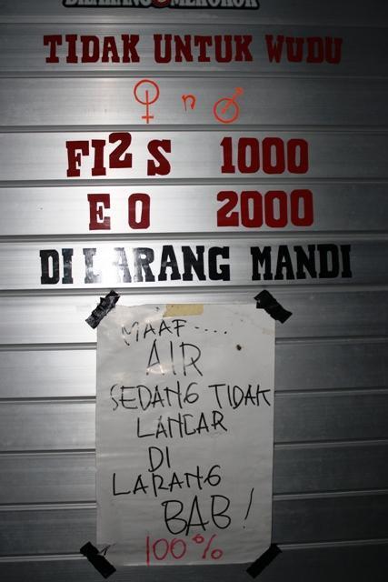 Foto Foto Lucu. Hanya di INDONESIA.