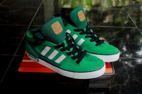 ADIDAS MID SKATE ORIGINAL 200rb an