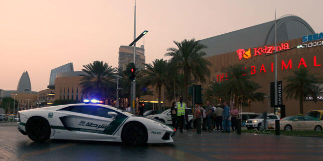 Mobil Polisi Dubai Bikin Takut Penjahat