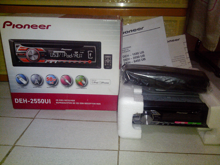 FS Single DIN Pioneer DEH 2550UI