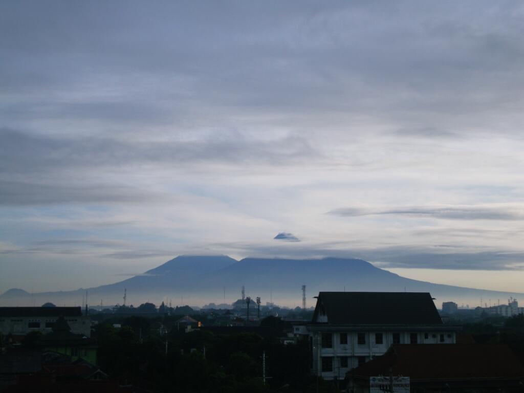 Pemandangan Jakarta - Jogja Dari Pesawat