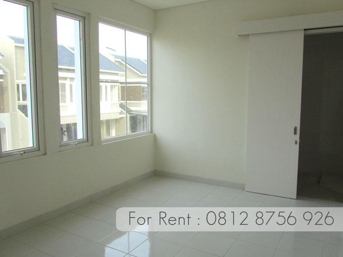 Disewakan / Dikontrakkan Rumah Modern Minimalis (Semi Furnish) Modernland Tangerang