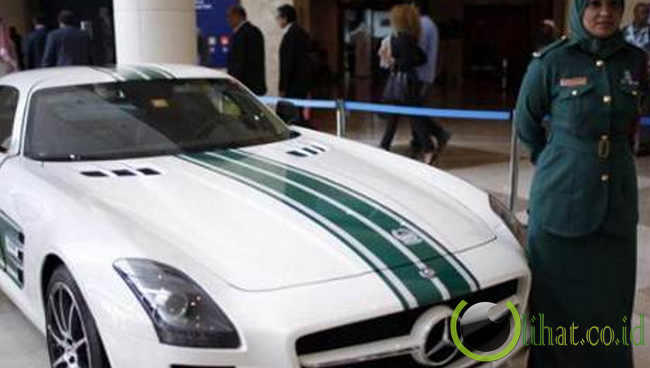 Mobil Keren Polisi Dubai