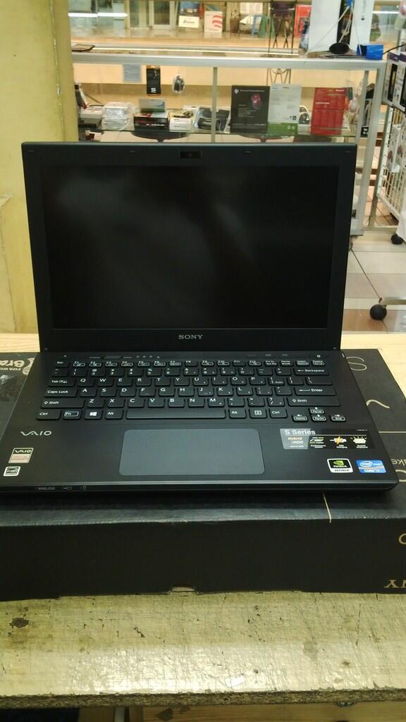 SONY VAIO SVS13137PGB ( NEW )