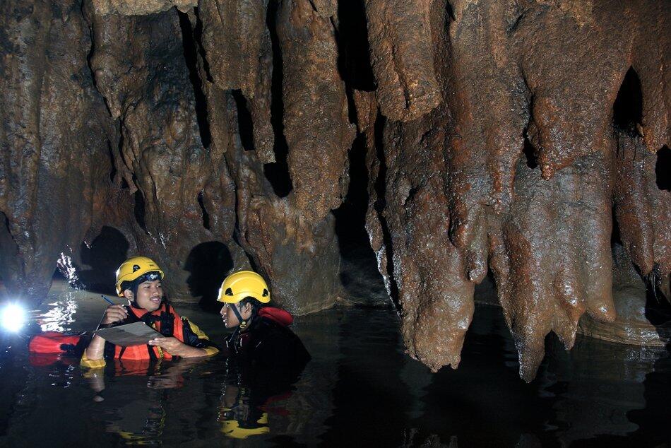 Indahnya Pemandangan di Bawah Tanah Jawa.