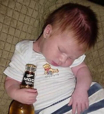 Gimna yaa? Kalo Seorang bayi Lagi Mabok &#91;Poto&#93;