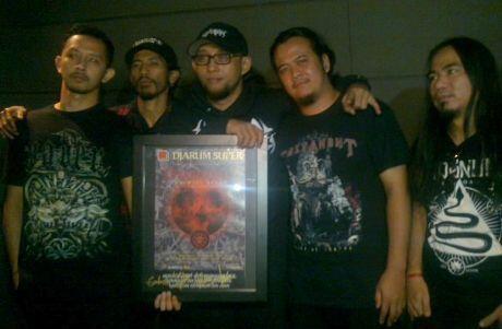 Band Indonesia (BurgerKill) Raih Penghargaan Metal Hammer Award Internasional