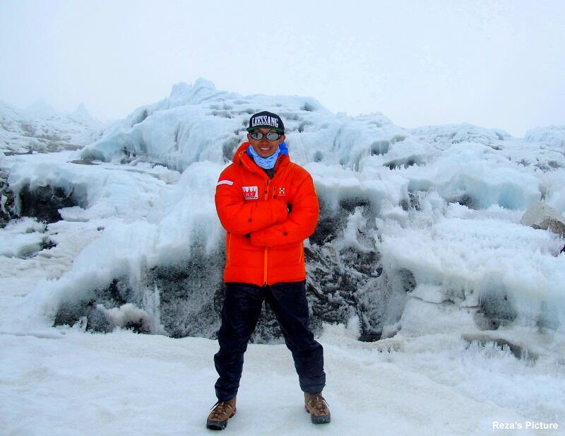 The Khumbu Icefall : Perangkap Kematian Gunung Everest