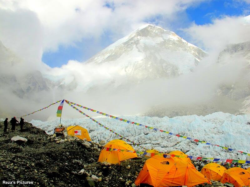 The Khumbu Icefall : Perangkap Kematian Gunung Everest