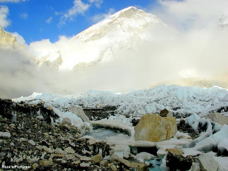 The Khumbu Icefall : Perangkap Kematian Gunung Everest