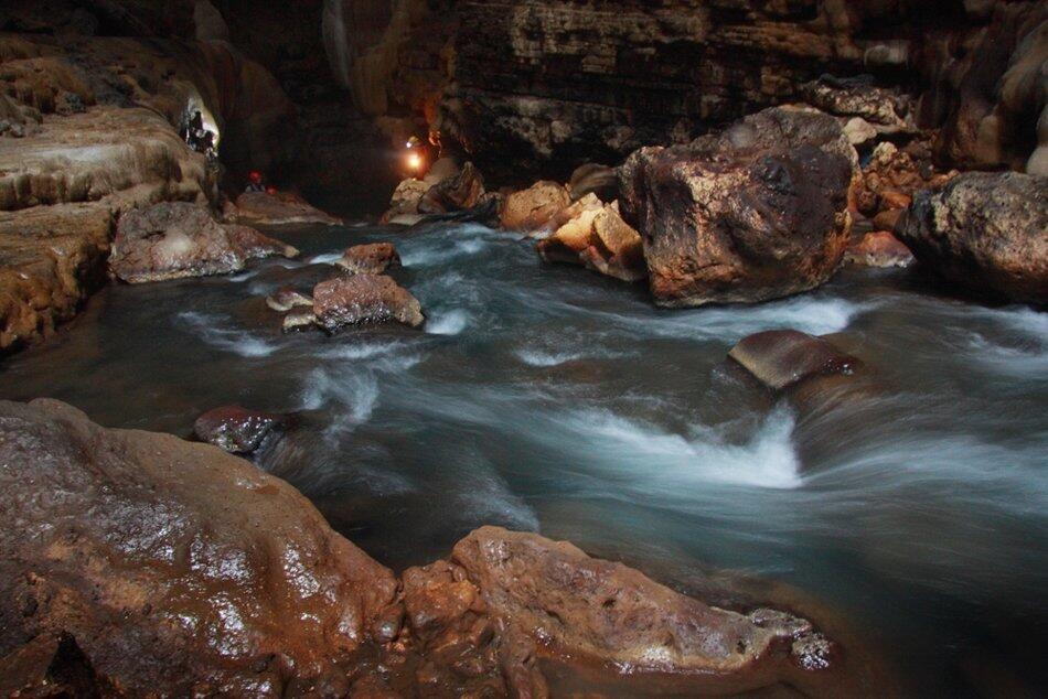 Keindahan Alam Di Bawah Tanah Jawa