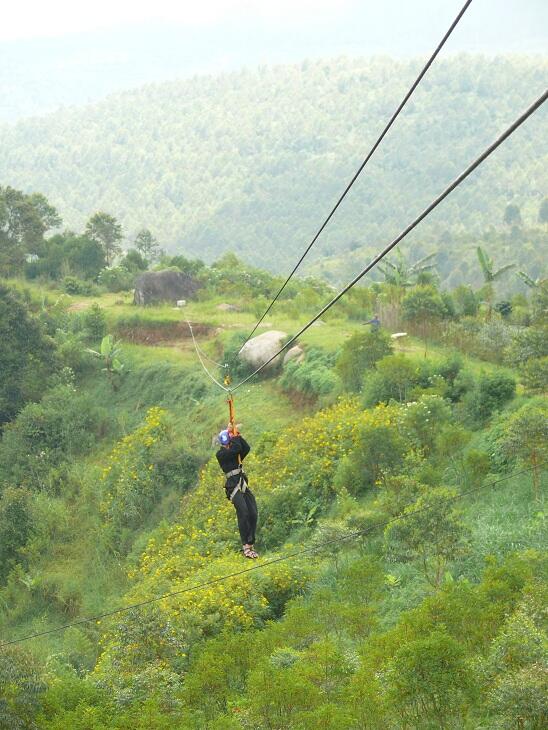 BUKIT TUNGGUL, wisata gunung yang masih asri di dekat Bandung