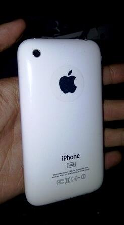 WTS IPhone 3Gs 16GB sangat mulus ex cewe murahhh Bandung Only