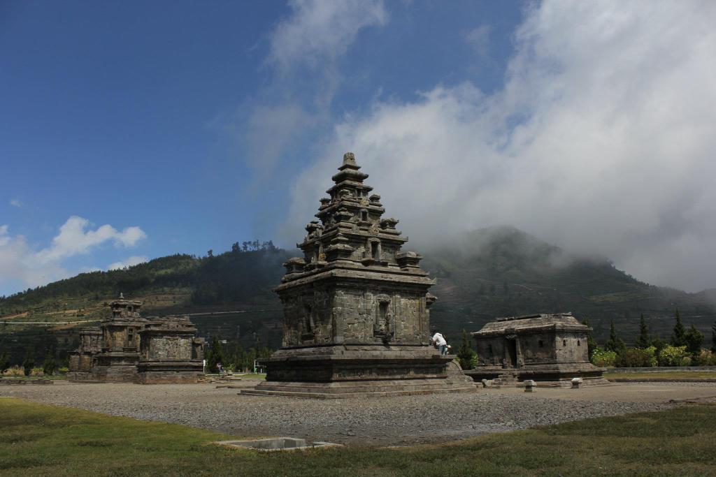 Dieng Negeri Beratap Langit