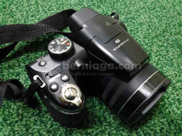 Kamera Prosumer Fujifilm Finepix s4300