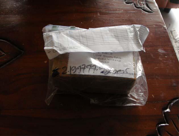 WTS: BB Dakota 9900 WHITE.. Garansi TAM Panjang.. Fullset Dan Mulus. Di pantau dl gan
