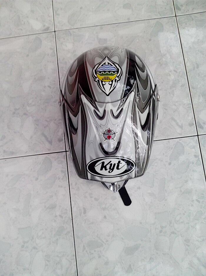 Dijual Helm cross KYT bisa TT tukar tambah/barter