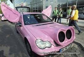 mobil - mobil yang aneh