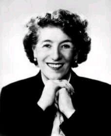 Siap kecewa dan patah hati?----->> Baca Sisi Lain Enid Blyton