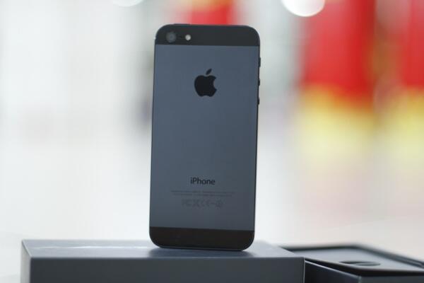 Iphone 5 16gb black (hitam) Fullset mulus murah cod bandung