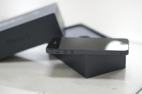 Iphone 5 16gb black (hitam) Fullset mulus murah cod bandung