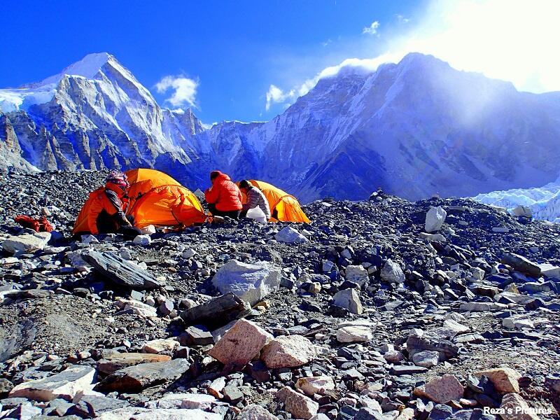 The Khumbu Icefall : Perangkap Kematian Gunung Everest