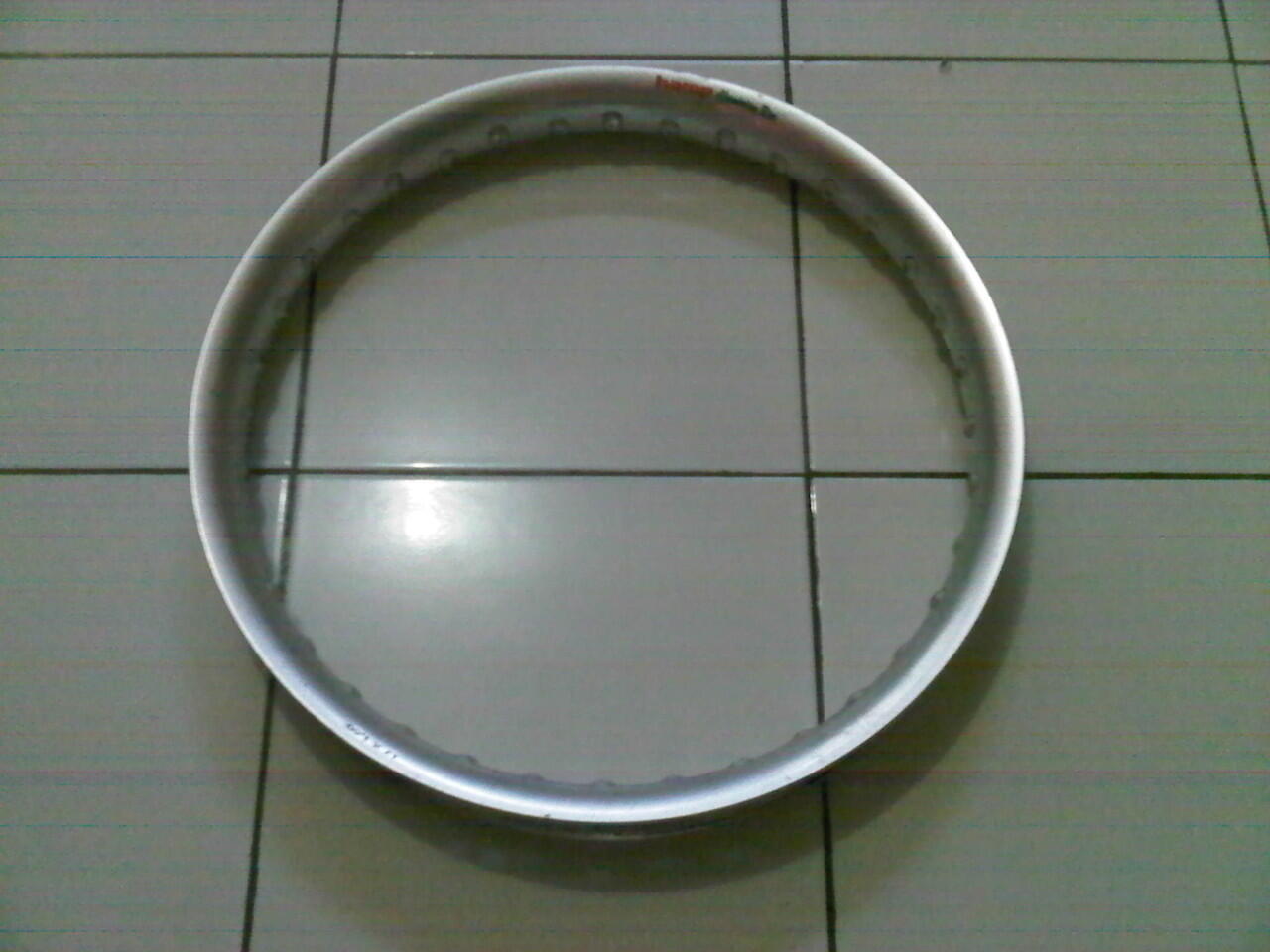 di jual velg / pelk ring champ 17 uk. 1.60