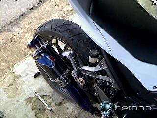 KNALPOT AKRAPOVIK DAN TERIGNONI BUAT NINJA,VIXION, BISON, CBR