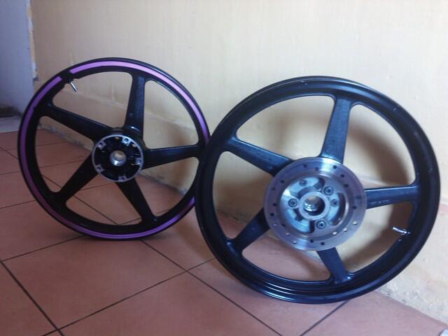barang ngangur Ex. vixion (new and second)