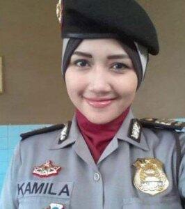 (POLWAN) Polisi Wanita, Tetap Anggun Dengan Jilbab 