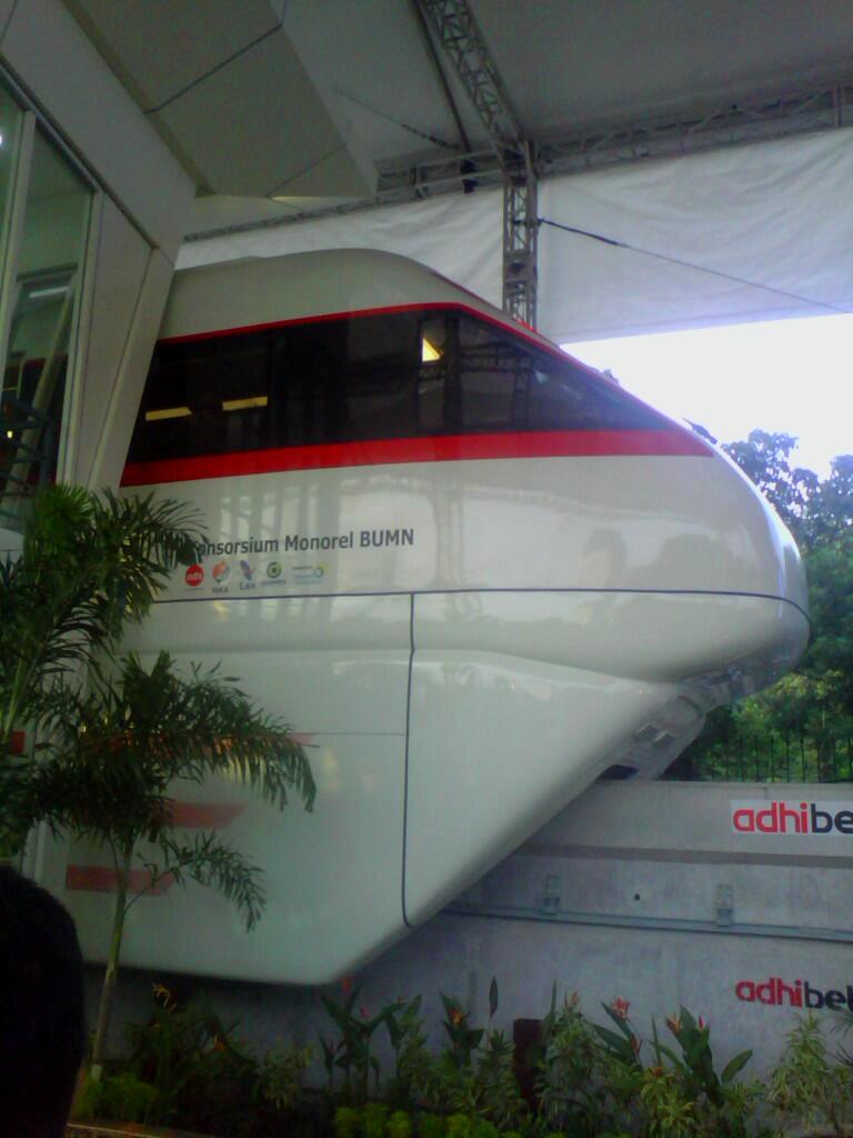 suasana kemeriahan Jakarta Night Festival & HUT DKI Jakarta 22 Juni 2013