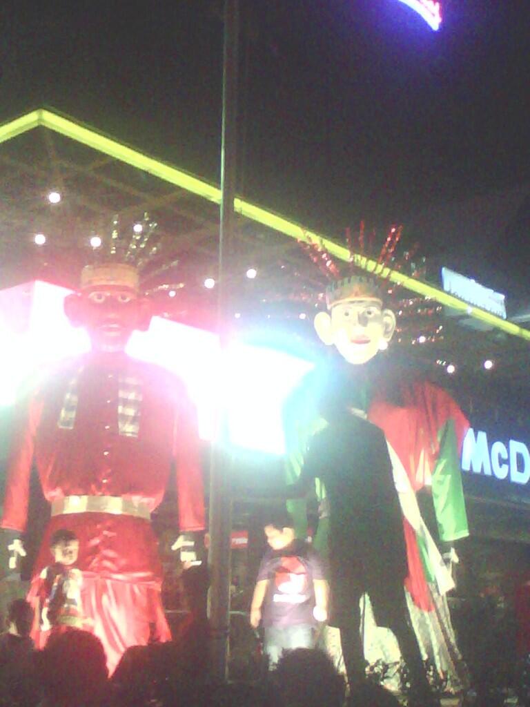 suasana kemeriahan Jakarta Night Festival & HUT DKI Jakarta 22 Juni 2013