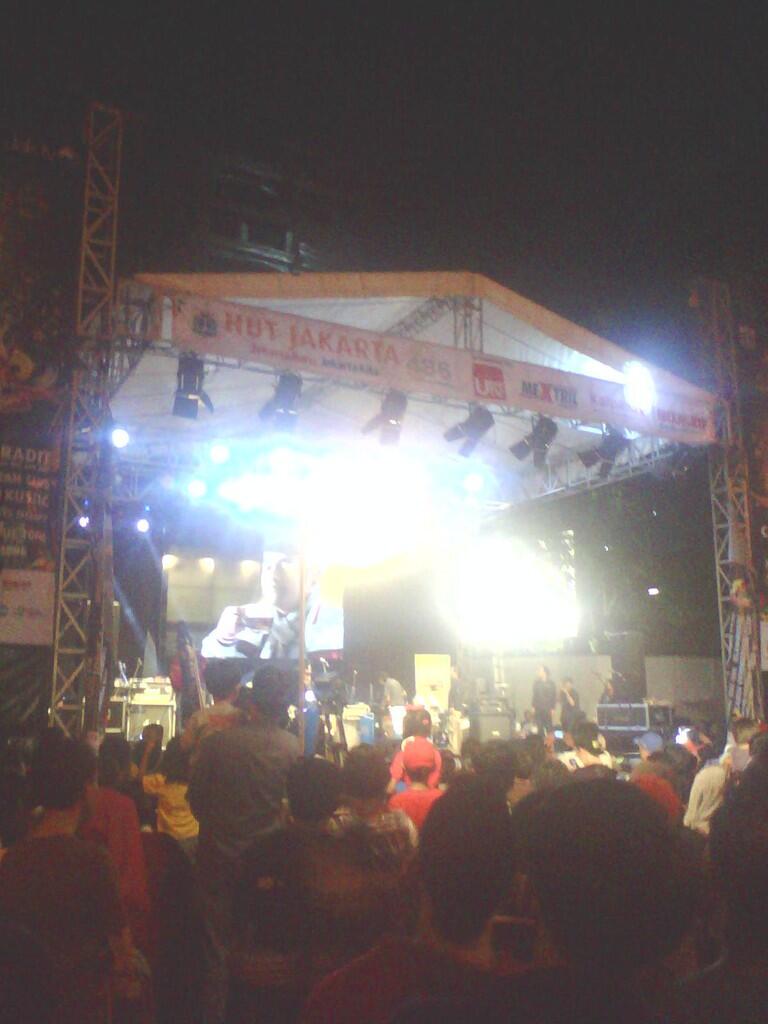 suasana kemeriahan Jakarta Night Festival & HUT DKI Jakarta 22 Juni 2013