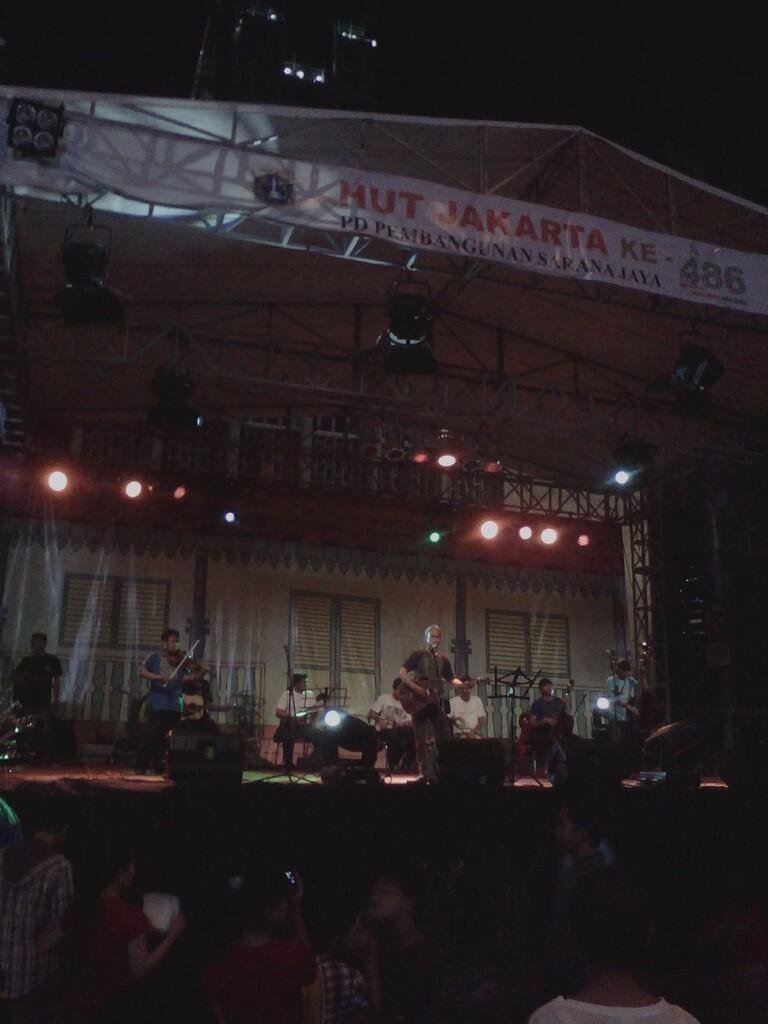 suasana kemeriahan Jakarta Night Festival & HUT DKI Jakarta 22 Juni 2013