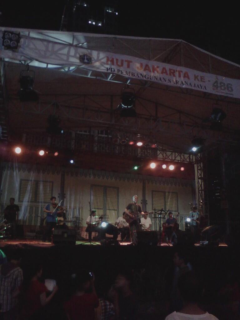 suasana kemeriahan Jakarta Night Festival &amp; HUT DKI Jakarta 22 Juni 2013