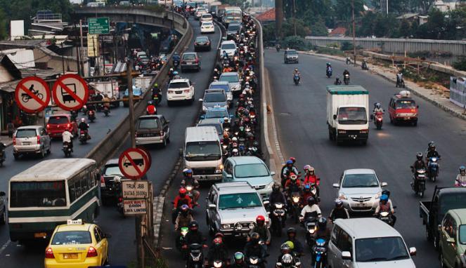 Kumpulan Photo2 Pelanggaran Lalu Lintas di Indonesia