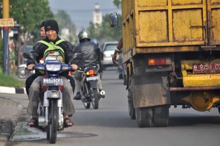 Kumpulan Photo2 Pelanggaran Lalu Lintas di Indonesia