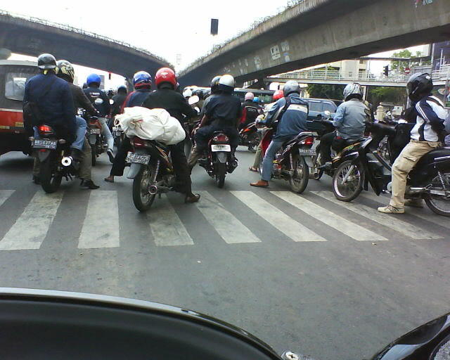 Kumpulan Photo2 Pelanggaran Lalu Lintas di Indonesia