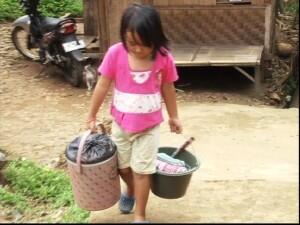 Siti Penjual Bakso berusia 7 Tahun