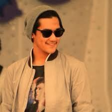 si Evi roro cuma mau numpang posting photo aje yeee