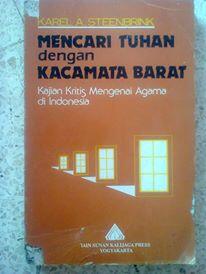 Jualan buku buku Sejarah