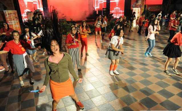 PIC--flashmob menggoyang PRJ