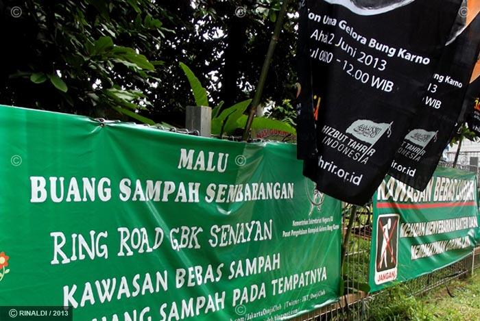 Mimpi Khilafah dan Sampah