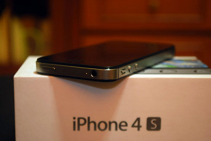 iPhone 4S 32GB Black | 2nd | mulus | fullset | JOGJA