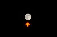 Fenomena Supermoon Di Berbagai Belahan Dunia Dalam Bidikan Lensa