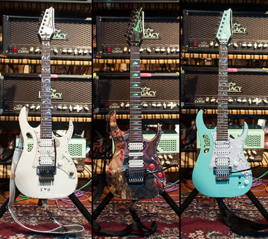 Gitar-Gitarnya Steve vai Gan..... ajiiiibbbb